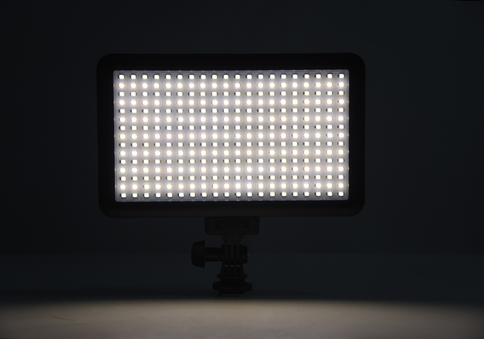 LED-300A